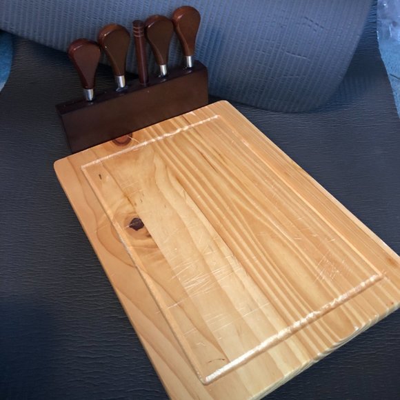 Cheese Board with Built-in Knives Storage for Spreaders, Wood Cutting Board - Picture 3 of 13